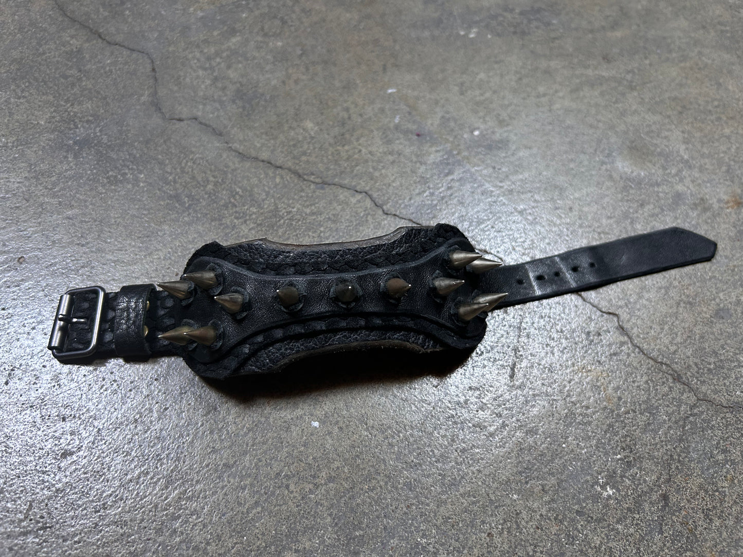 Black Ankylo Bracelet