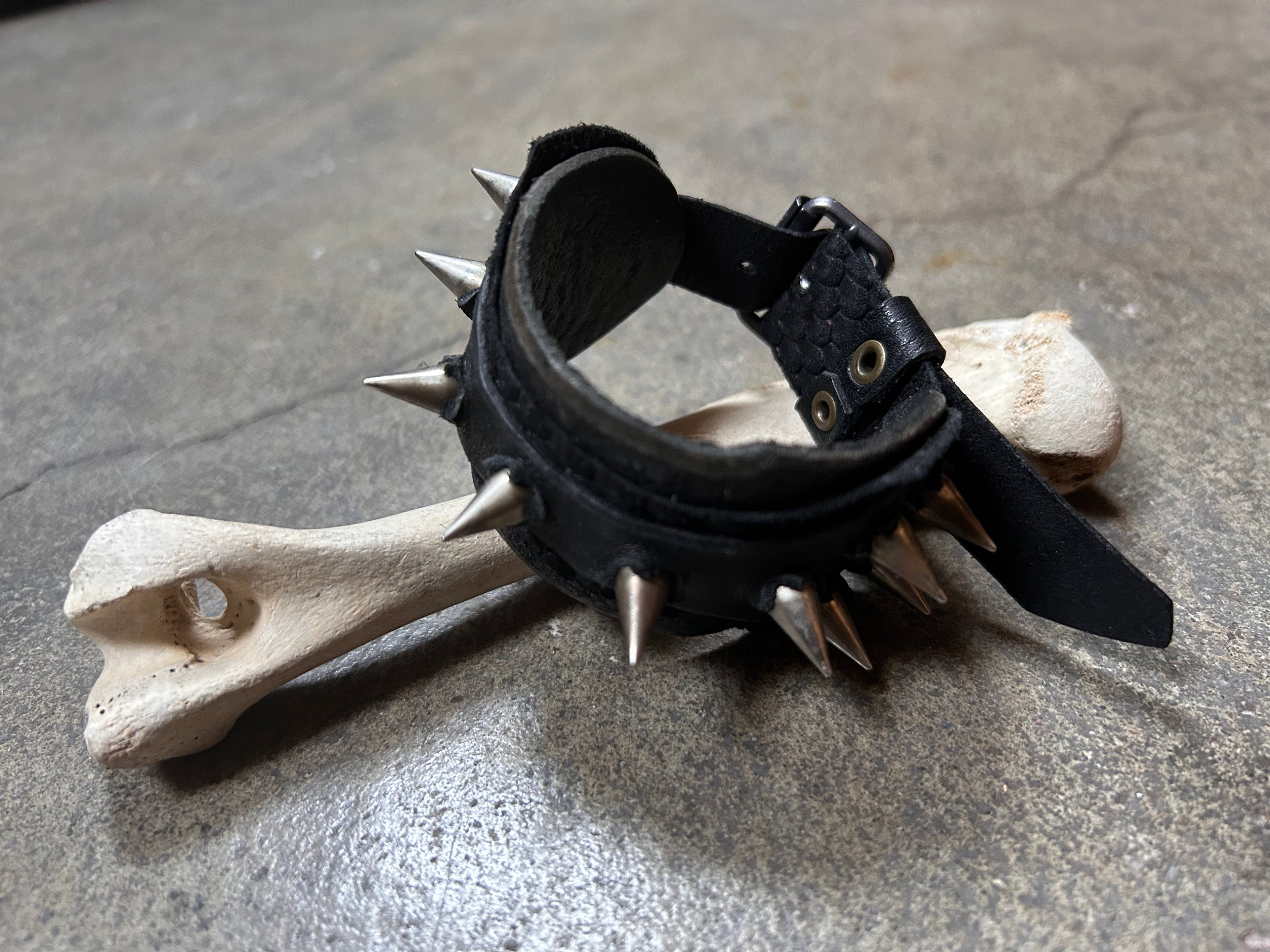 Black Ankylo Bracelet